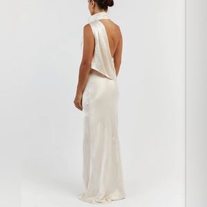 DISSH aisle pearl satin backless dress